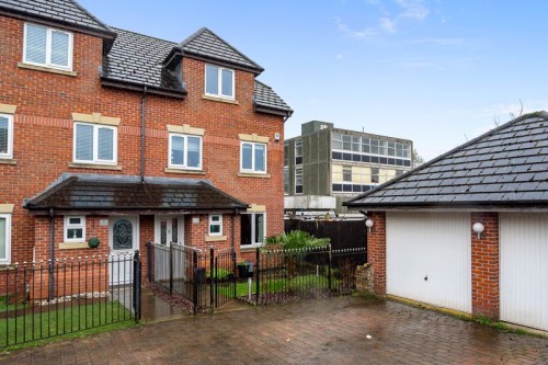Arrange a viewing for Thurlwood Croft, Westhoughton