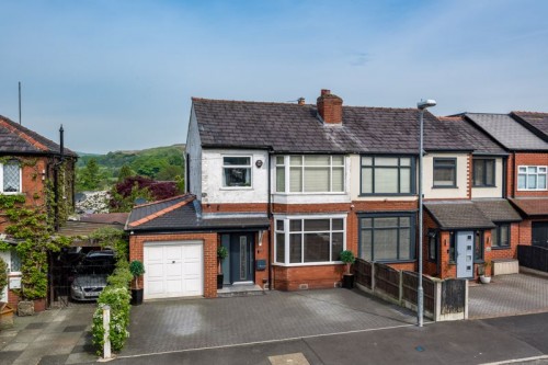 Arrange a viewing for Bramhall Avenue, Harwood